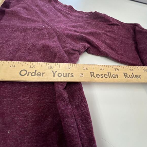 Elan Sweater Womens Medium Purple Cold Shoulder Raw Hem Pullover USA Boho Top - Picture 6 of 7